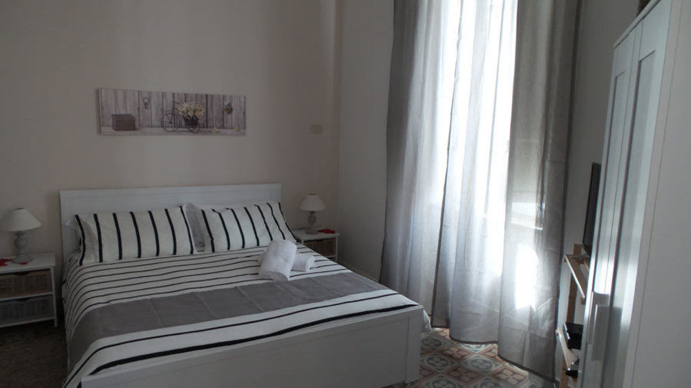 Bb Essenze Bed and breakfast Palermo