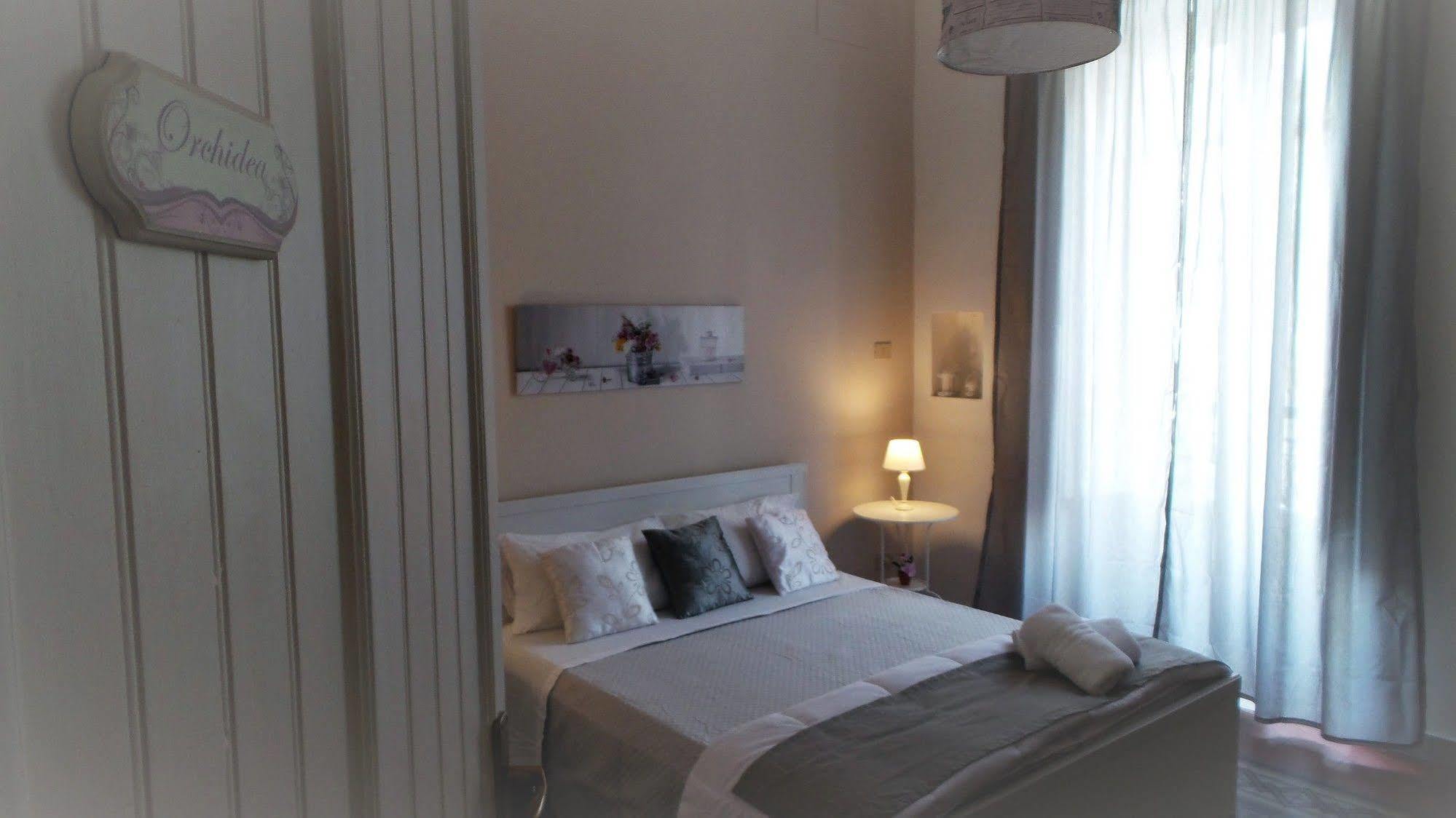 Bed and breakfast Bb Essenze 3*